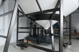 Емкость ЦКТ 3000 л с патрубком 110мм под плотность до 1,5 г/см3 белая в обрешетке с лестницей